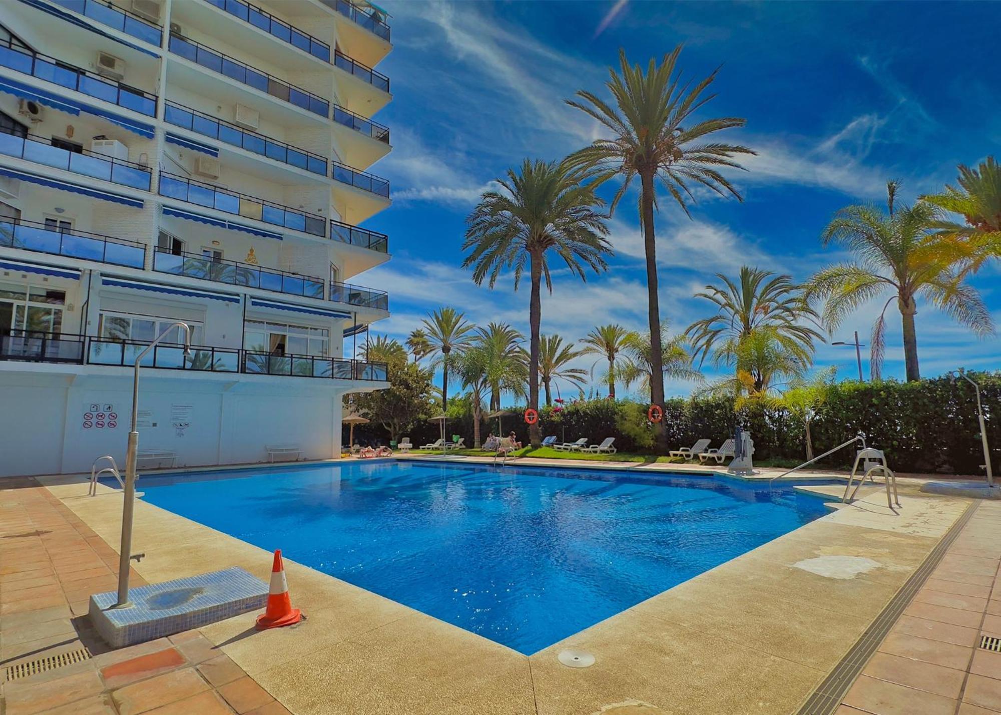 Skol 919a Sea Views 2 Bedrooms Duplex Apartment *